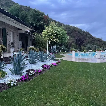 Vela Natura E Relax בקתה